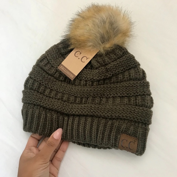 Accessories - Olive fur beanie NWT